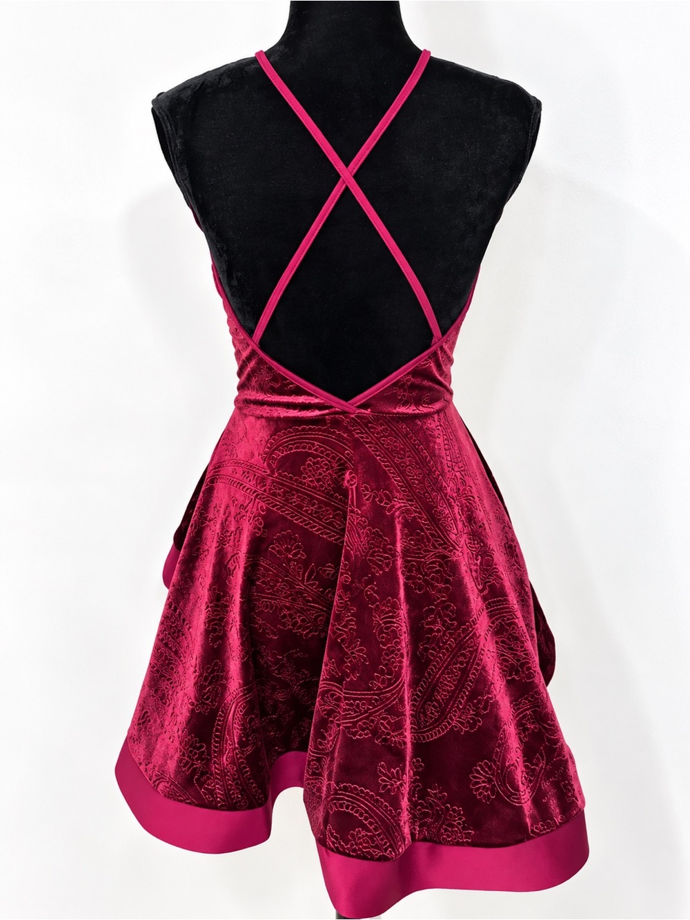RICH VELVET DRESS - Picture 6 of 10